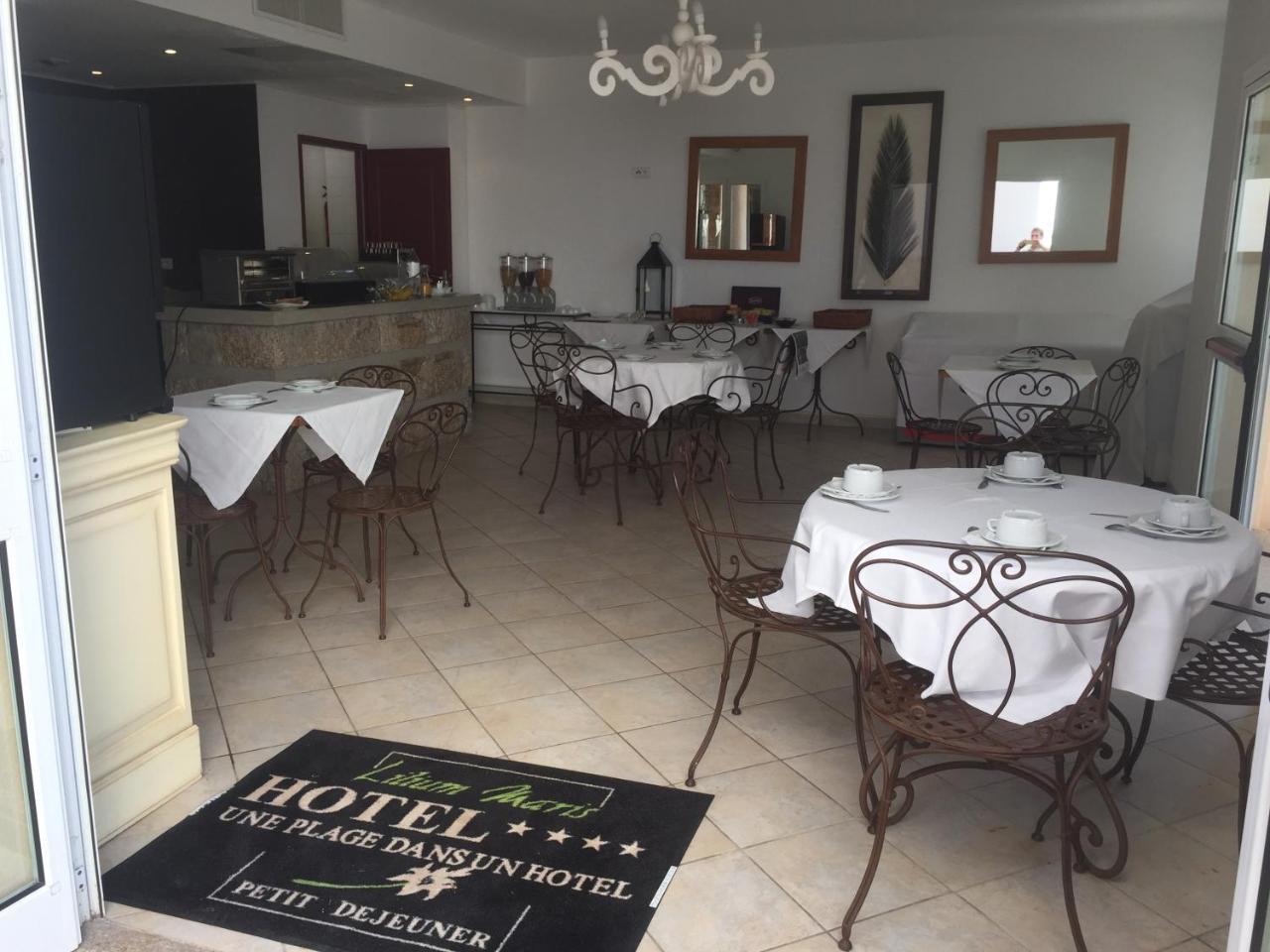 Hotel Lilium Maris Tizzano Buitenkant foto